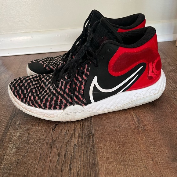 Nike KD Trey 5 VIII Bred Black White Red Men's size 10 CK2090-002 - Picture 11 of 16